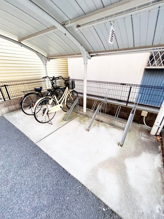 駐輪場 レスパ－ス