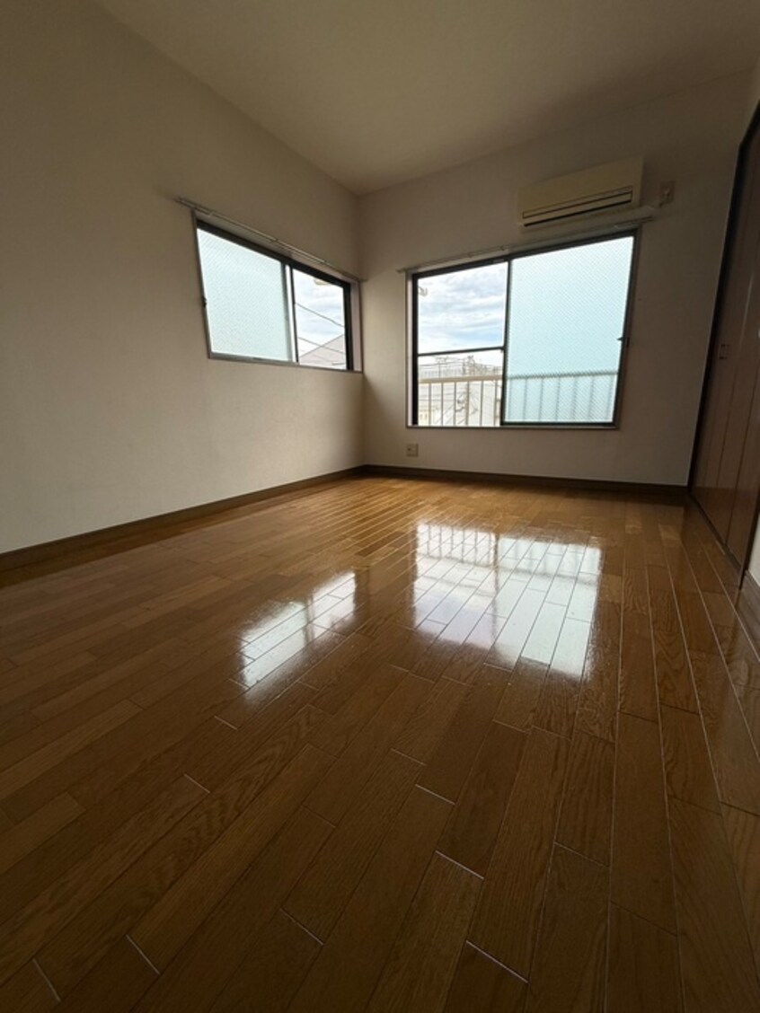 居室 メゾンタケ