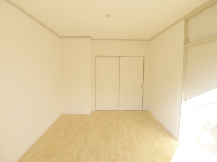 居室 トリヴァンベール大野