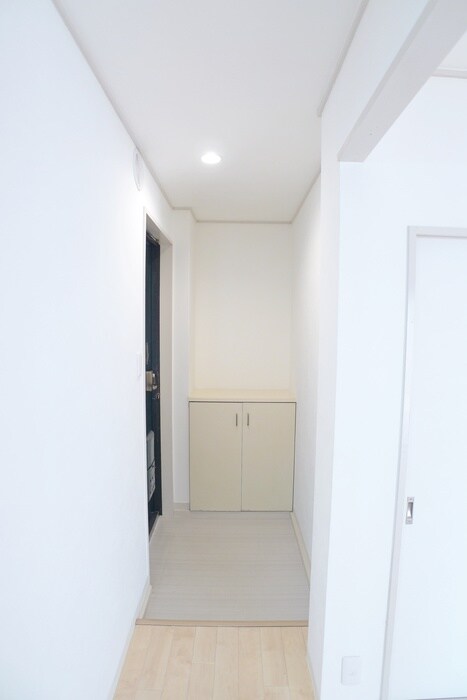 玄関 トリヴァンベール大野