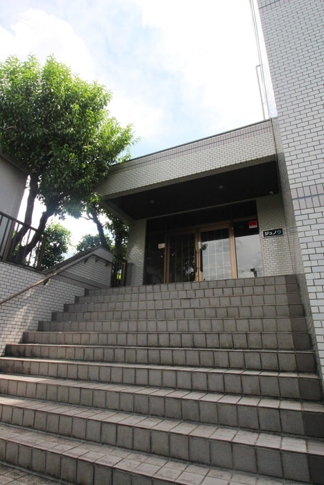 エントランス部分 ジュノウ