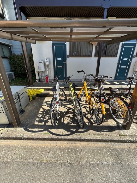 駐輪場 メゾン９４