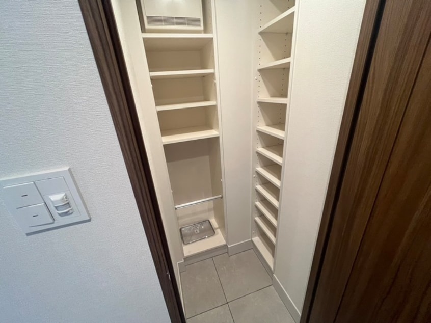 靴箱 パークアクシス千川