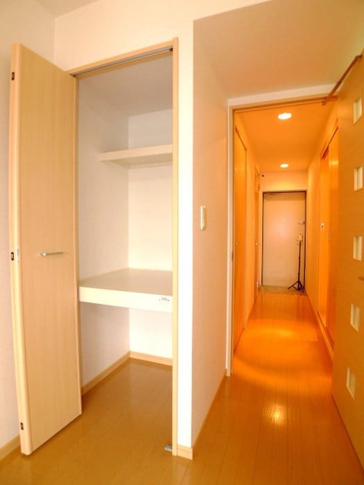 廊下 サンガ－デン大忠