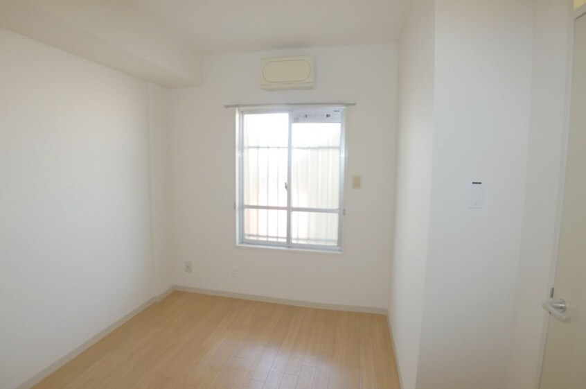 居室 フレア・ウィング林