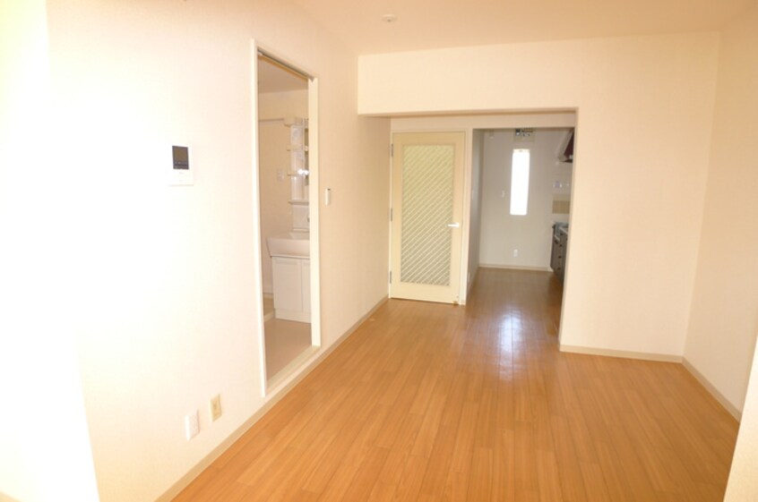 キッチン フレア・ウィング林