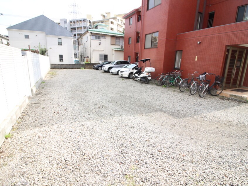 駐車場 岩戸北高根マンション