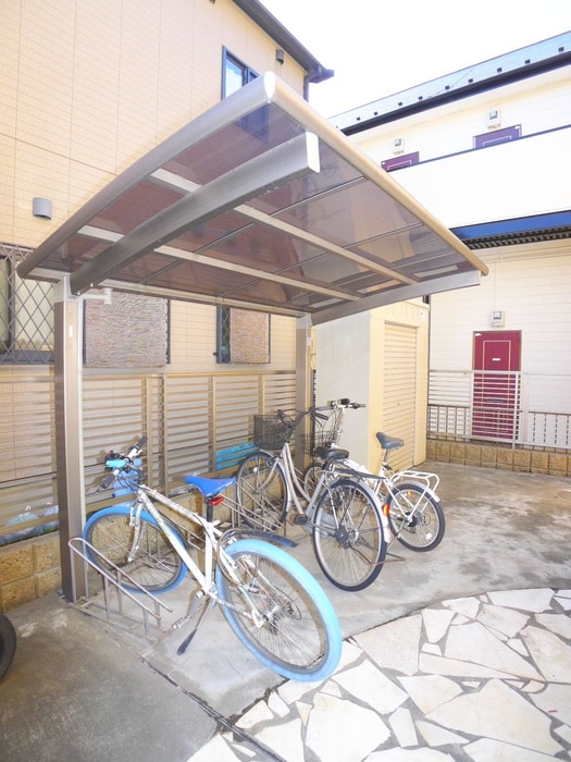 駐輪場 東風館