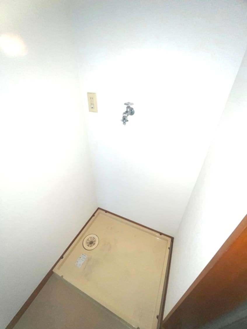 洗濯機置場 チェリ－パレス  ２