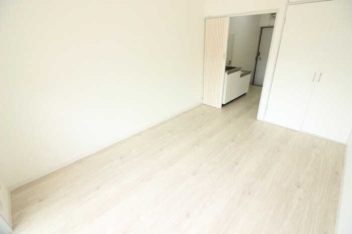 居室 リバ－サイドハイツ