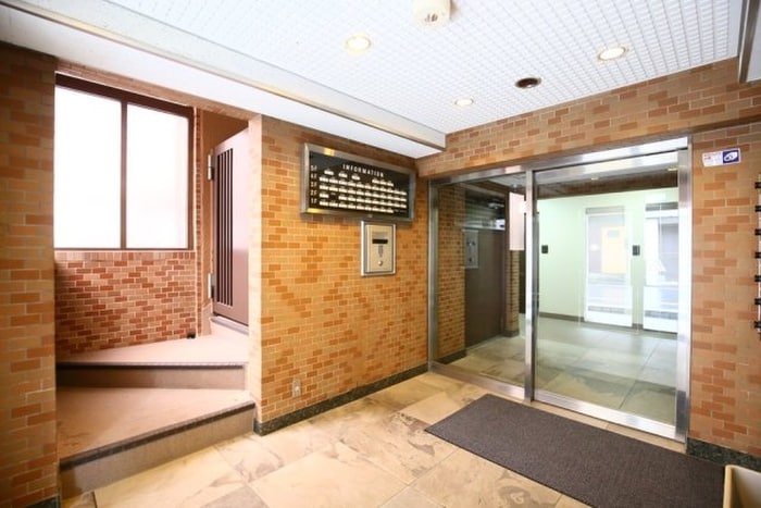 エントランス部分 ﾗｲｵﾝｽﾞﾏﾝｼｮﾝ椎名町駅前通り(409)