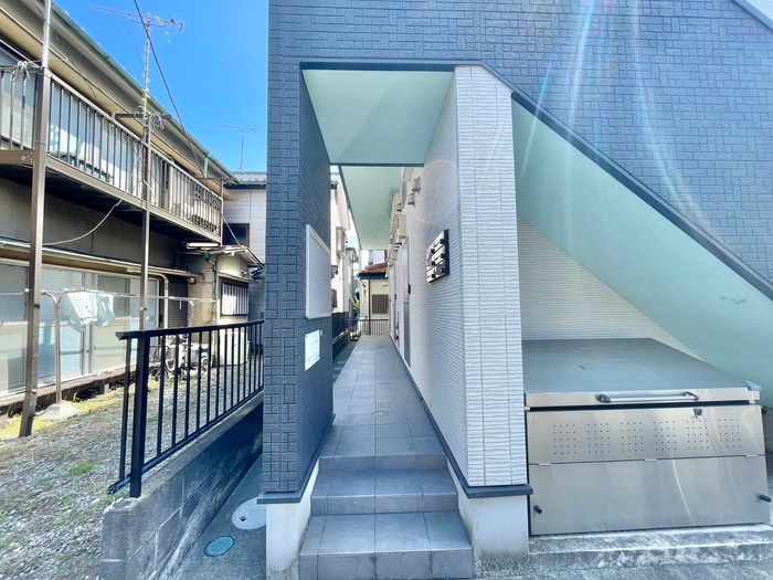 エントランス部分 アイレックス鶴間