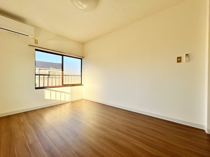 居室 エムシャトーハイツ