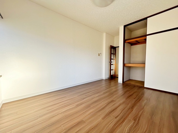 居室 エムシャトーハイツ