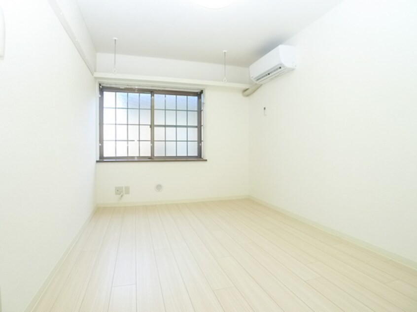 居室 フルーヴ２３