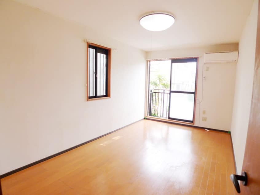 居室 グリ－ンハイツ