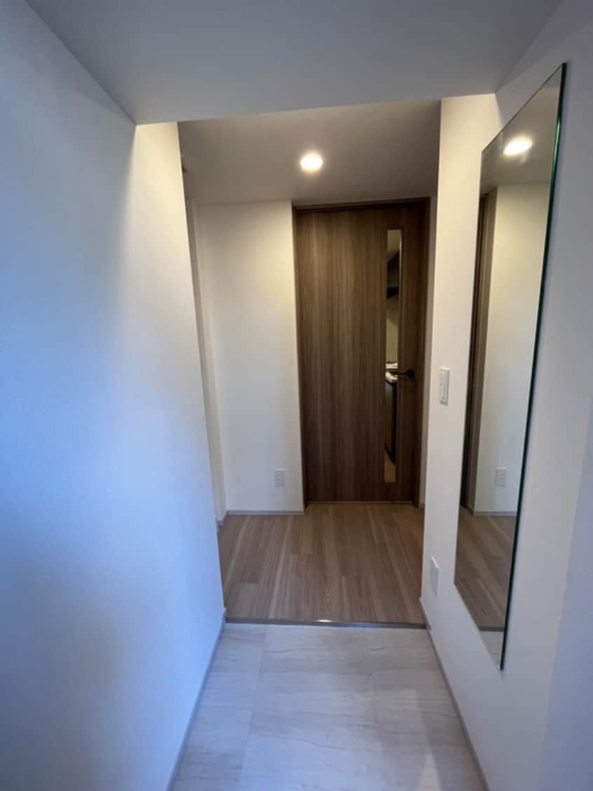 玄関 コスモグラシア三ノ輪