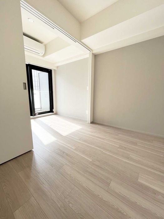 居室 コスモグラシア三ノ輪