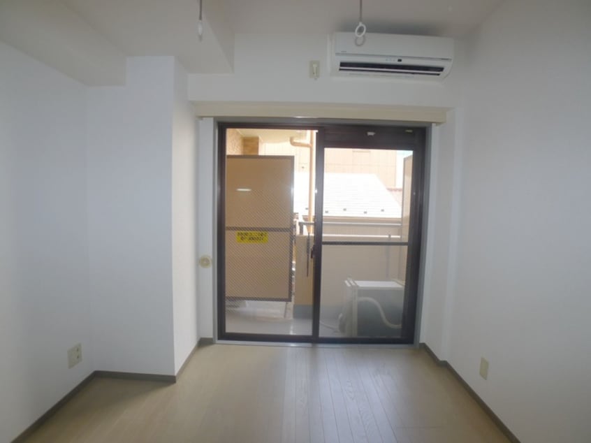 居室 ﾗｲｵﾝｽﾞﾏﾝｼｮﾝ亀戸中央公園（302）