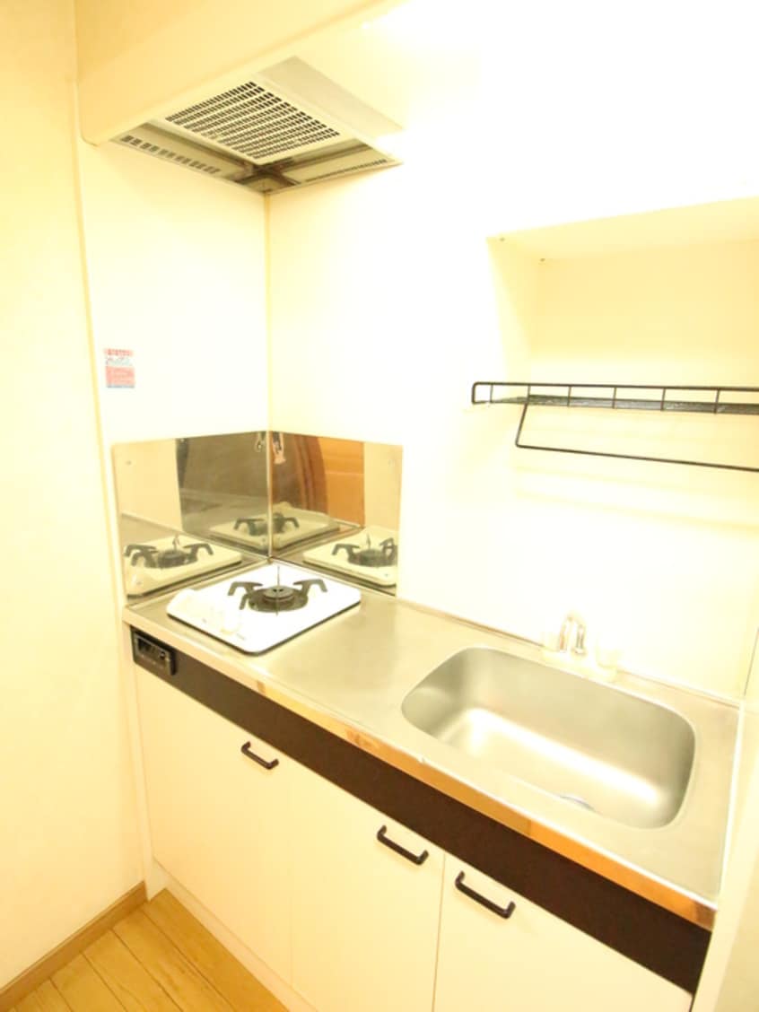 キッチン オーヴ・エム