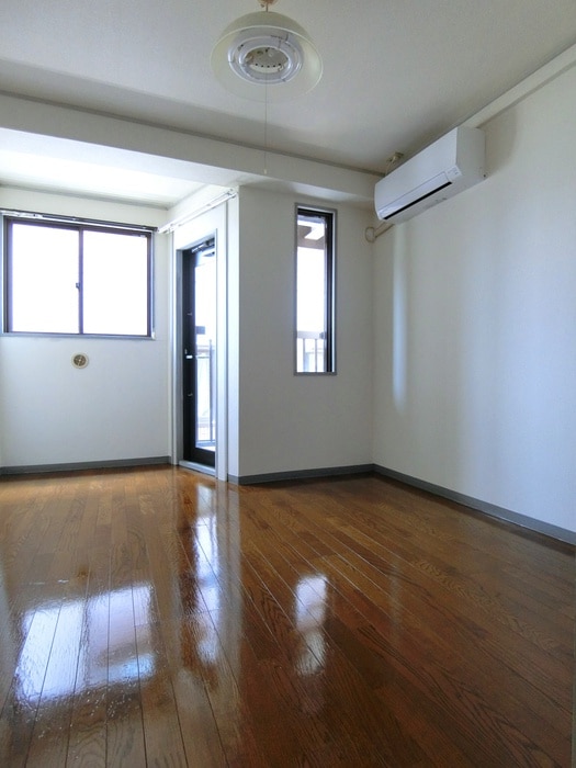 居室 ヨシオカ第２ビル