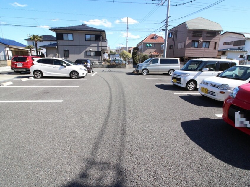 駐車場 プルメリア・グレイス