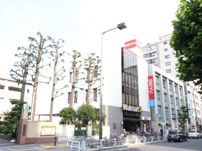 西友(スーパー)まで180m Lucente赤羽（ルチェンテ）