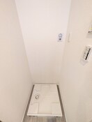 洗濯機置場 Wooden馬絹