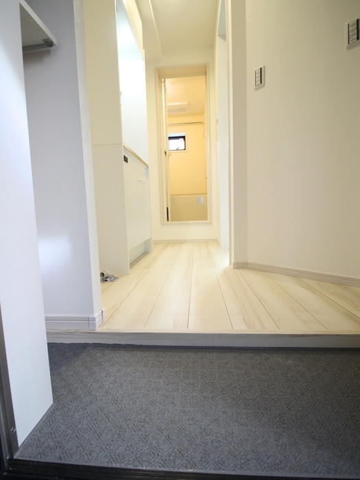 玄関 MELDIA西新井本町