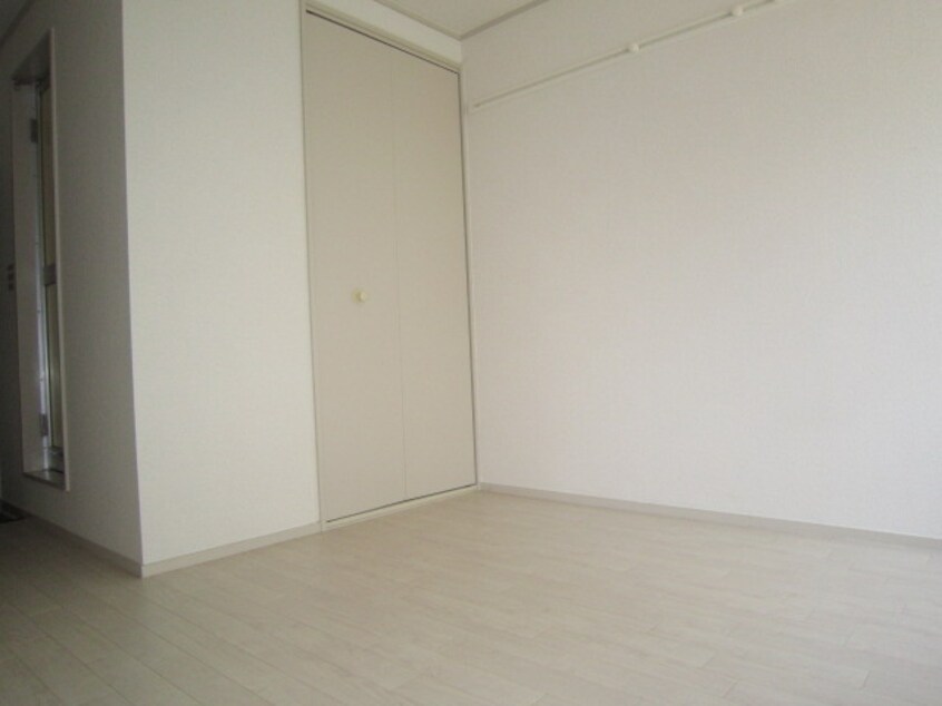 居室 リバ－サイド亀有