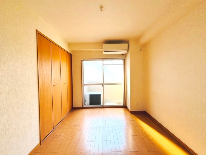 居室 林産業マンション