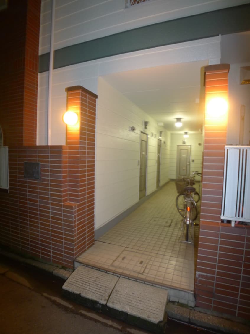 エントランス部分 ジュネパレス稲毛第４