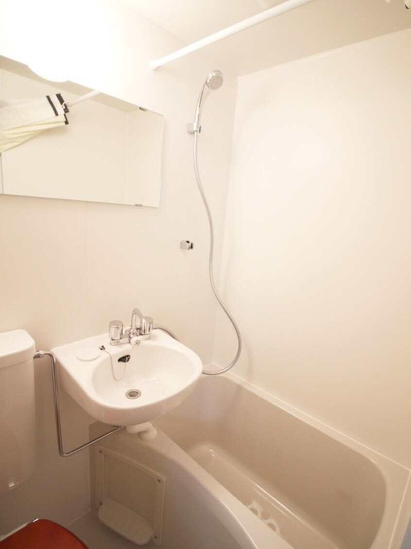 バス／シャワールーム等 メープルハウス