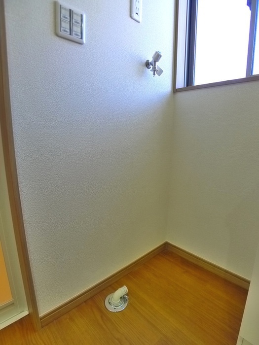 洗濯機置場 サンライズ東大宮Ⅲ