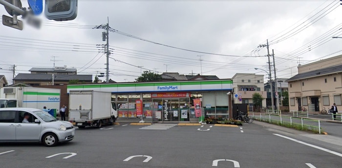 ファミリ－マ－ト(コンビニ)まで403m サマックスピア