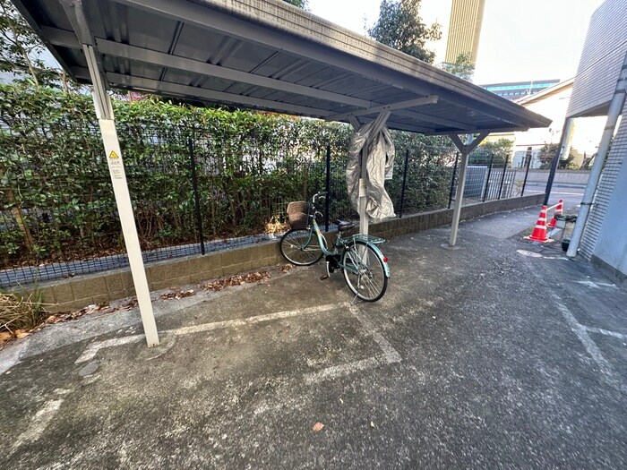 駐輪場 よしみハウジングビル