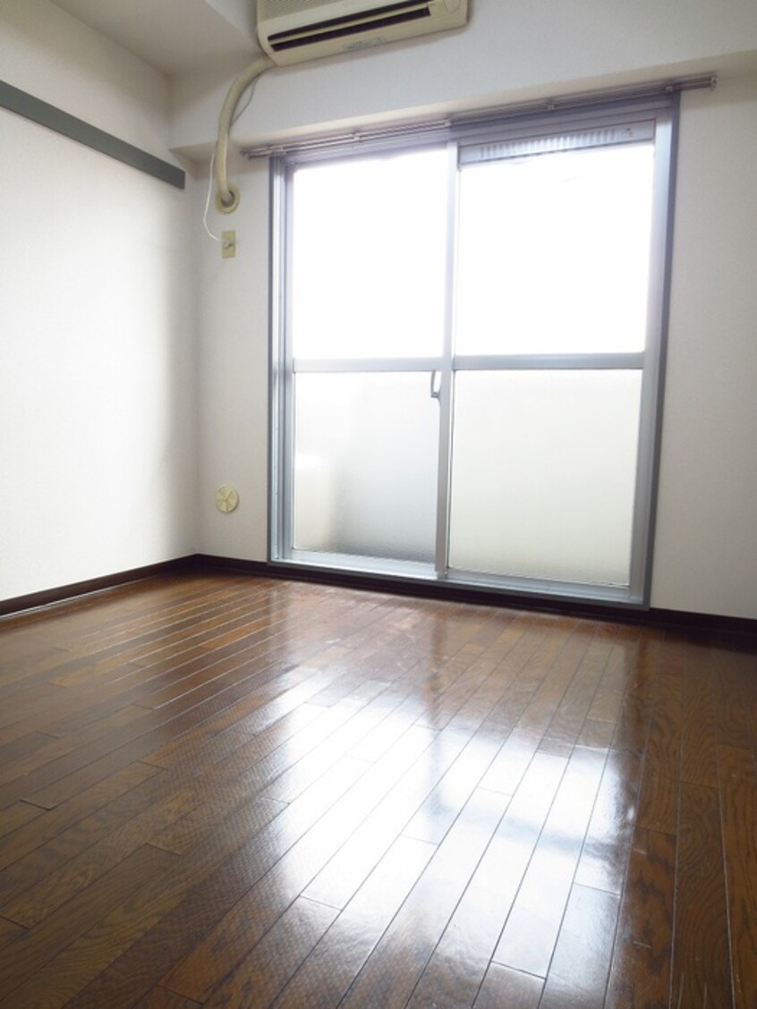 居室 よしみハウジングビル