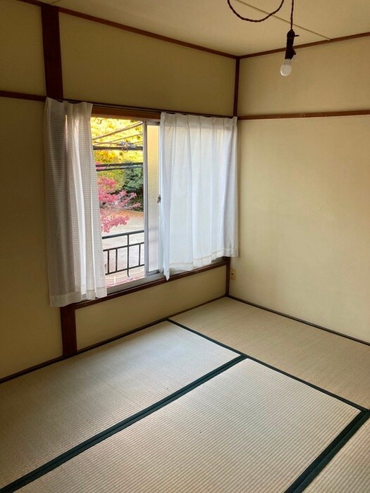 居室 亀松荘
