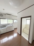 居室 ラデュ－ル国分寺