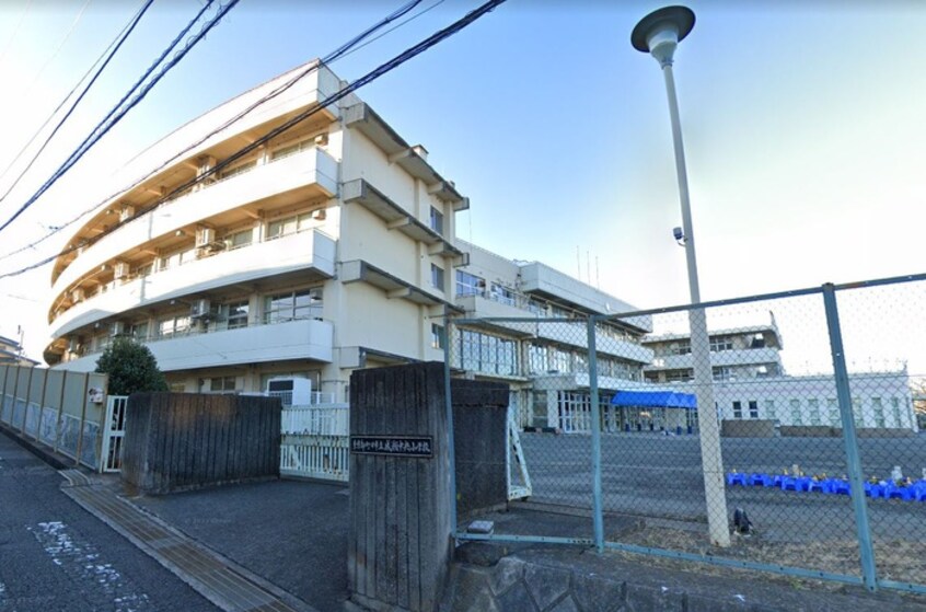 町田市立成瀬 中央小学校(幼稚園/保育園)まで350m 八木トミタウンハウス