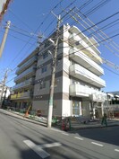 エストセントレの外観