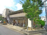 モナリエ港