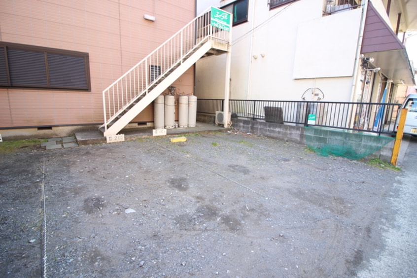 駐車場 グレイス石田