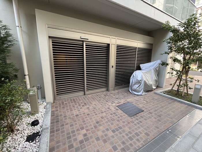 駐輪場 グレイスコート岩本町