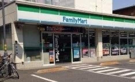 ファミリーマート高島平団地(コンビニ)まで240m 丸久保マンション