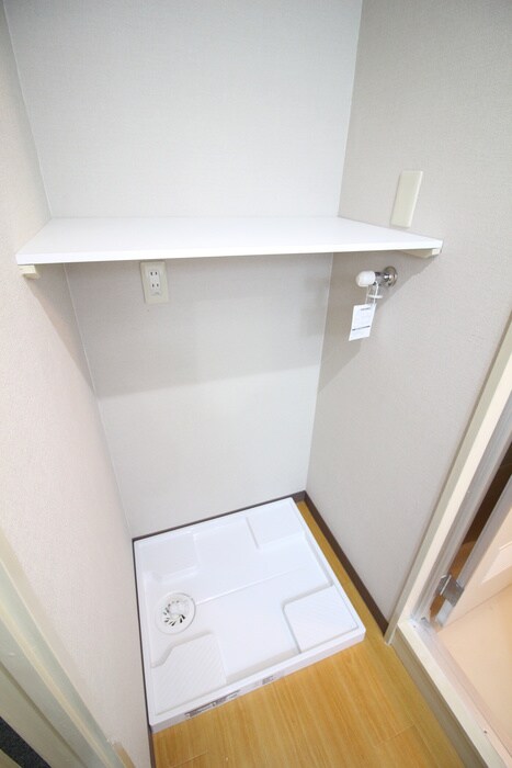 洗濯機置場 サンビュ－北田園