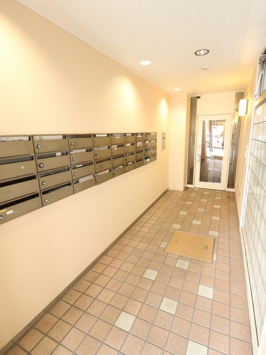 エントランス部分 アクシス調布