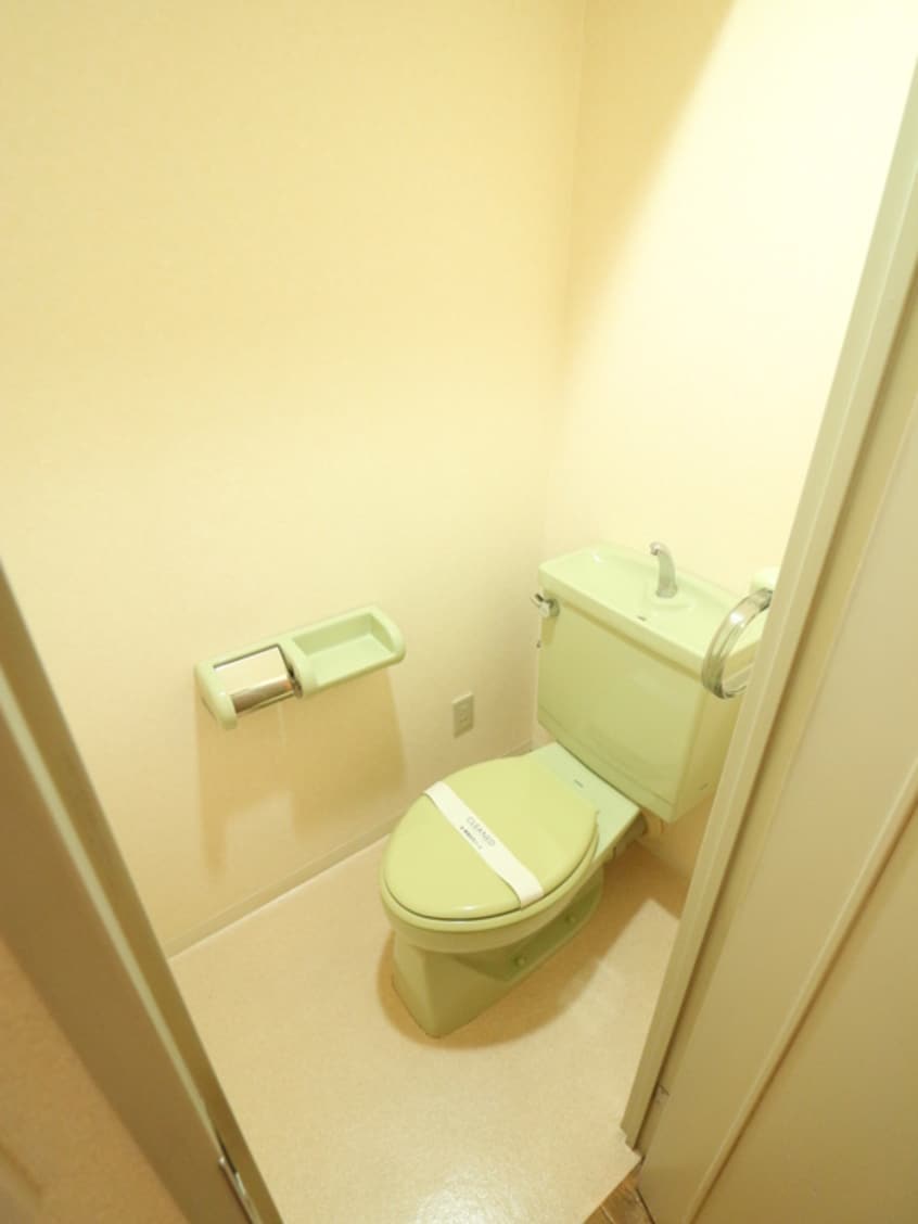 トイレ アクシス調布