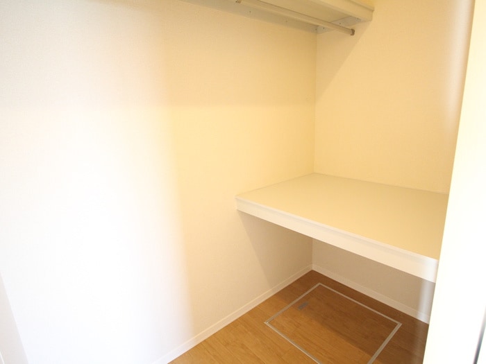 収納 シャーメゾンＢ