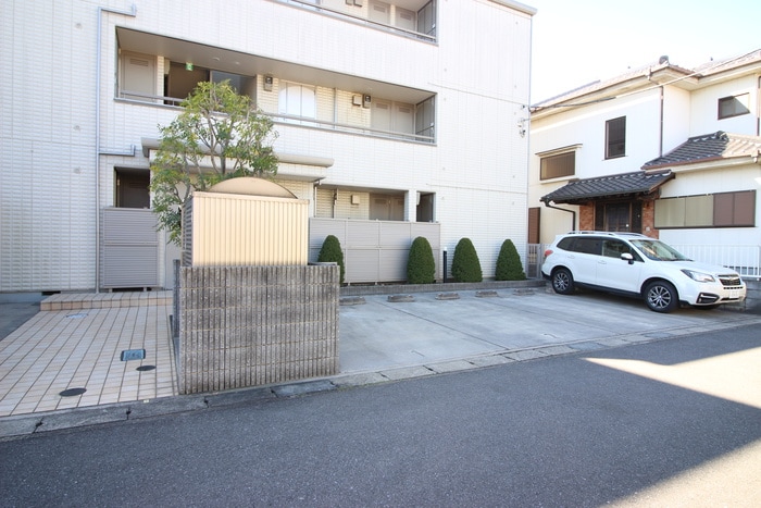 駐車場 カーサヴィエント